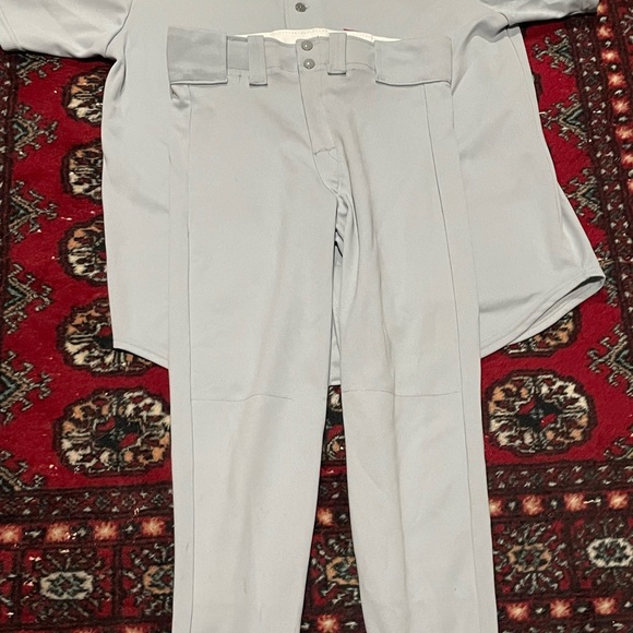 Vintage Reds Baseball Uniform - Picture 3 of 4